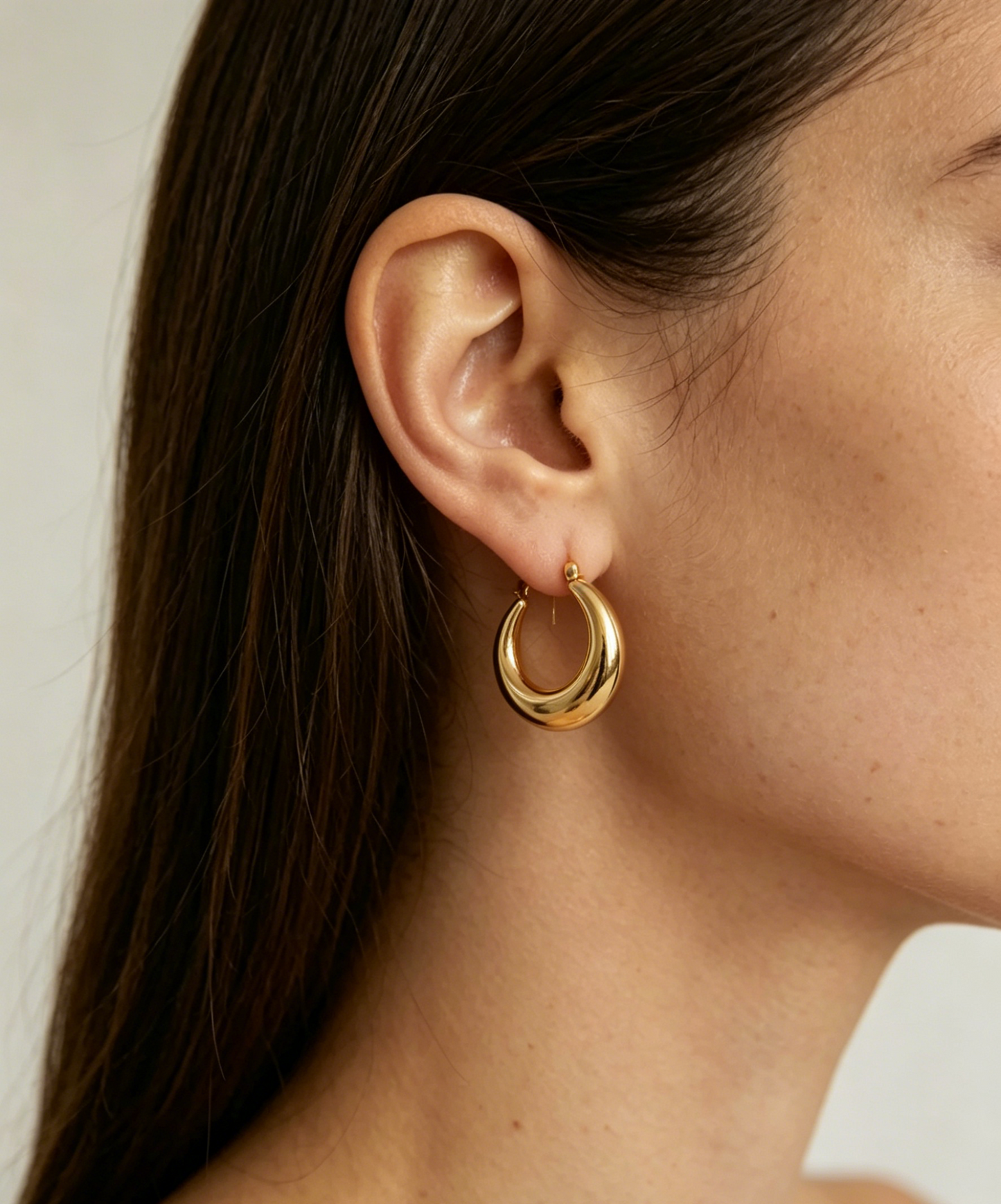 Retro Teardrop-Shaped Hoop Waterproof Earrings