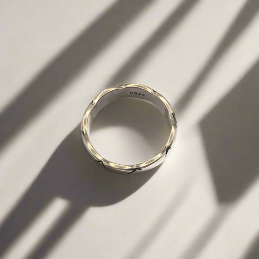 Sterling Silver Crosshatch Vintage Design Ring