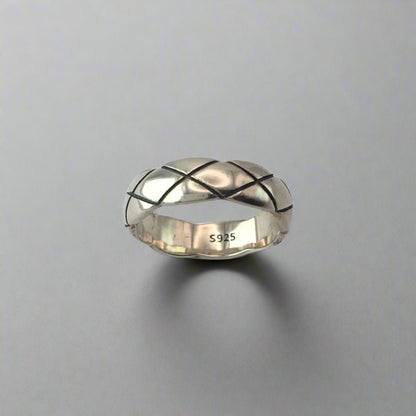 Sterling Silver Crosshatch Vintage Design Ring
